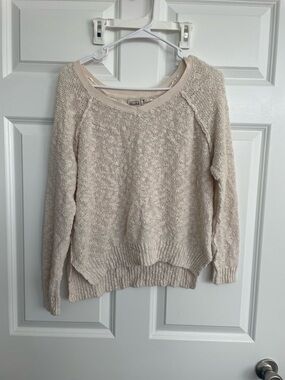 Mudd Women's Light Cream Scoop Neck Knit Sweater